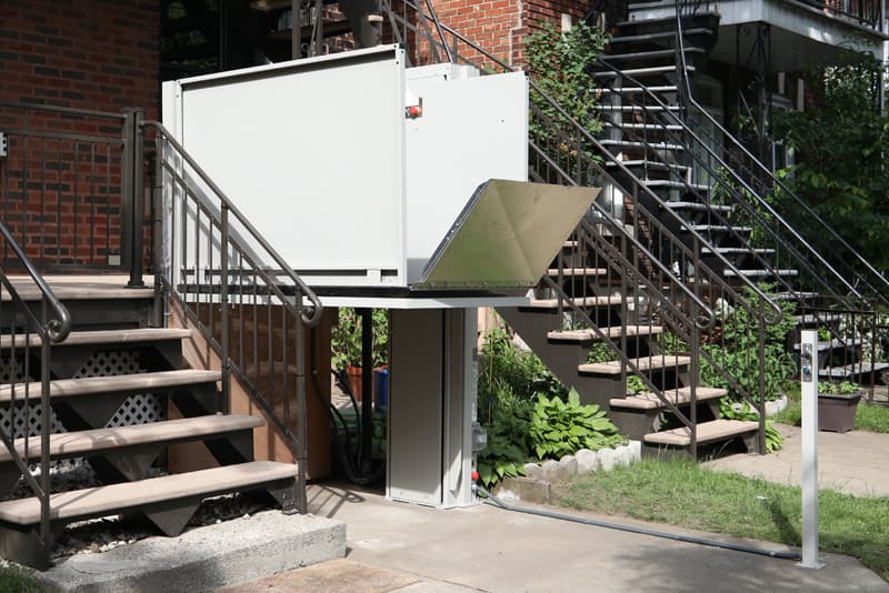 AmeriGlide Nano Vertical Platform Lift - Quick Ship
